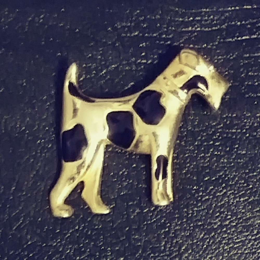 Brooch ~ Dog